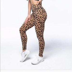 Balance athletics king cheetah leggings